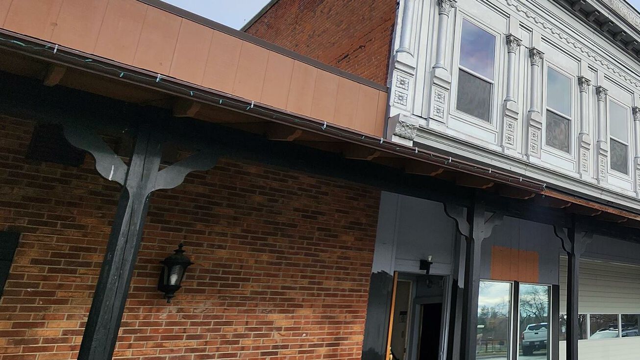 132 Walnut St, Genesee, ID 83832