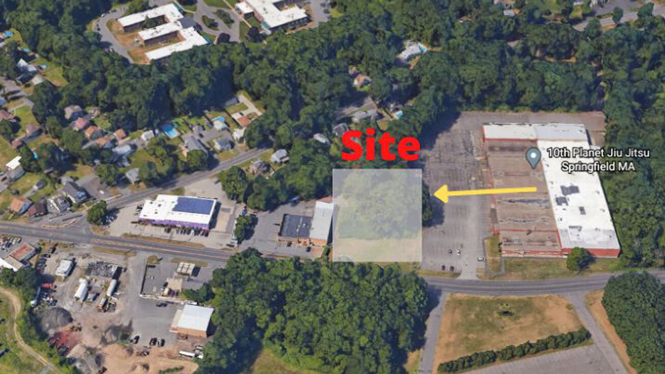 270 Main St, Agawam, MA 01001