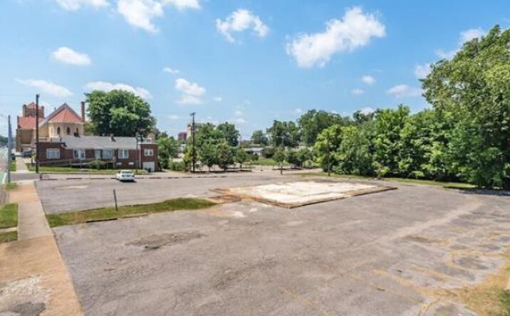 Pictures of Land property located at 153 N Cleveland St, Memphis, TN 38104 for sales - image #1