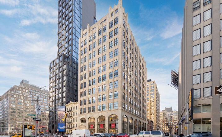 Pictures of Office property located at 121 Varick Street, New York, NY 10013 for sales - image #1