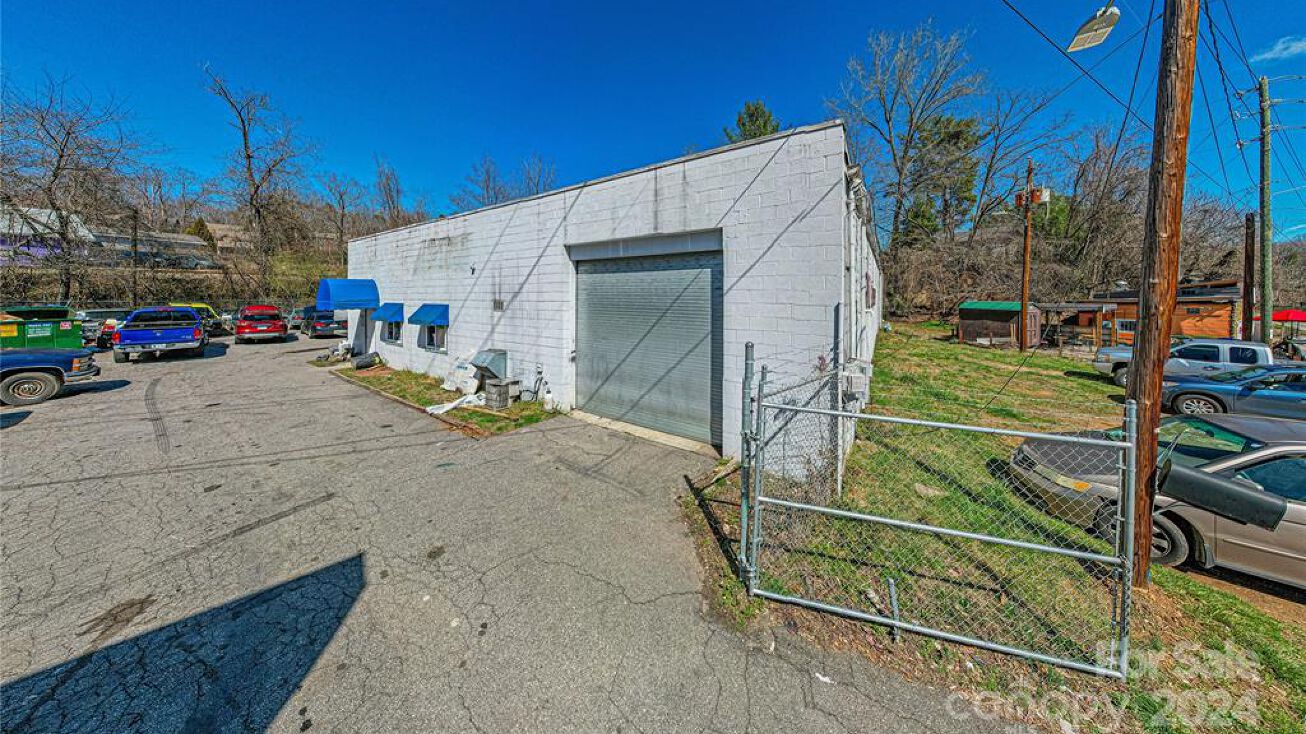 1659 Old Haywood Rd, Asheville, NC 28806