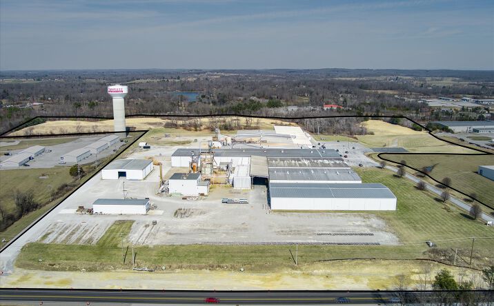Pictures of Industrial property located at 656 Interstate Dr, Crossville, TN 38555 for sales - image #1