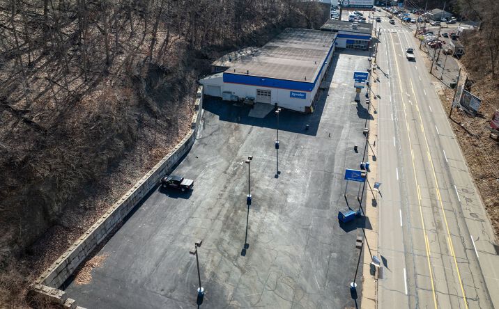 Pictures of Retail property located at 1561 W Liberty Ave, Pittsburgh, PA 15226 for sales - image #1