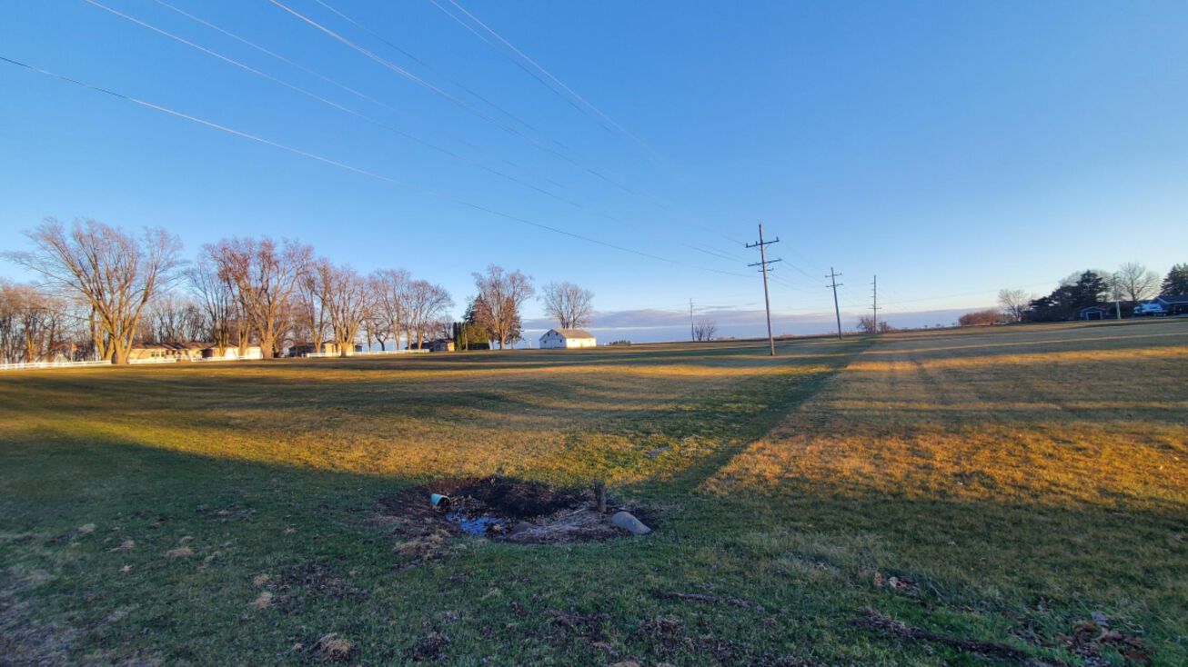 404 E Willow St, Forreston, IL 61030