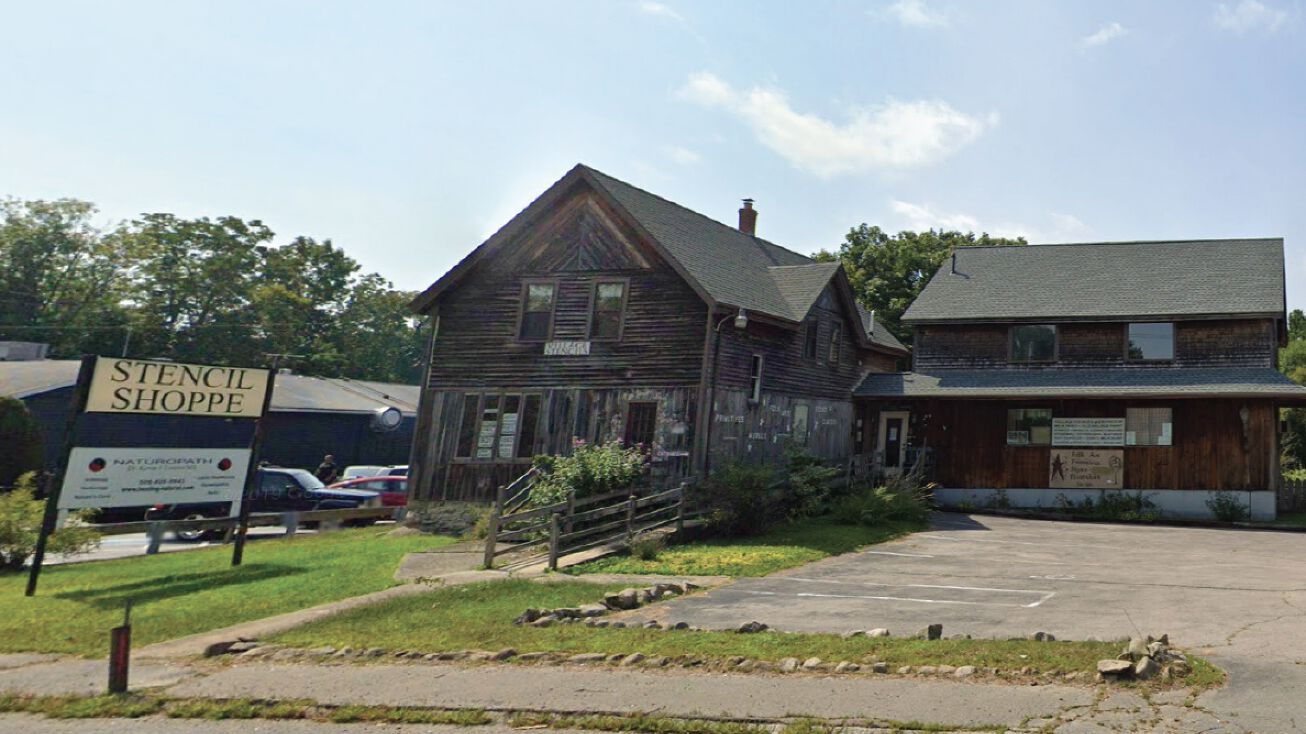 1746 Broadway, Raynham, MA 02767