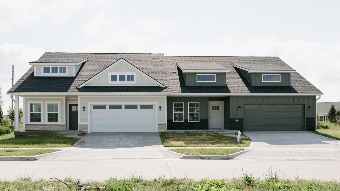 1401 E 28th St, Norwalk, IA 50211