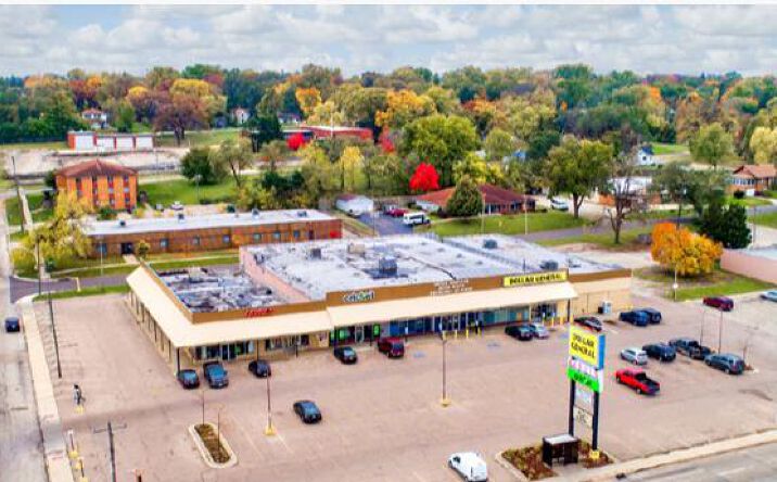 Pictures of Retail, Office property located at 3212 Auburn St, Rockford, IL 61101 for sales - image #1