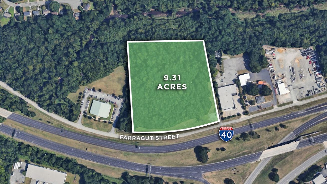 542 Farragut St, Greensboro, NC 27406