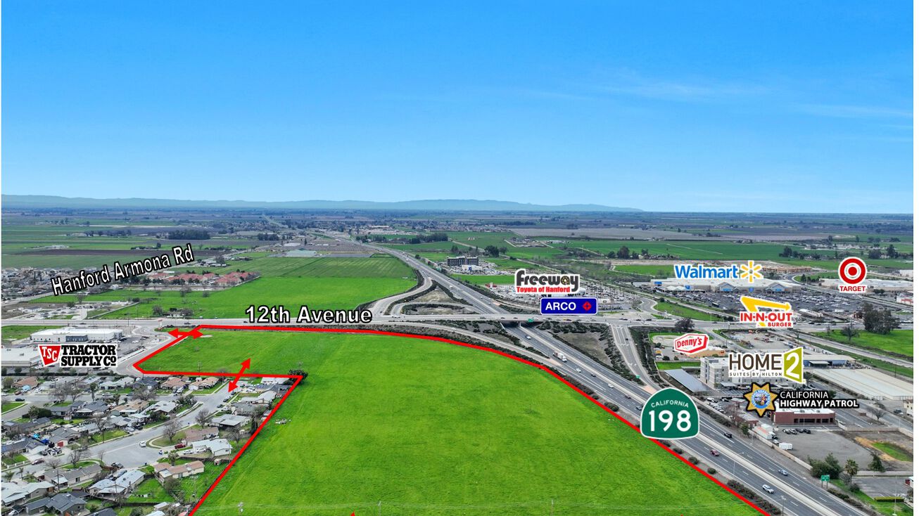 10715 12th Ave, Hanford, CA 93230