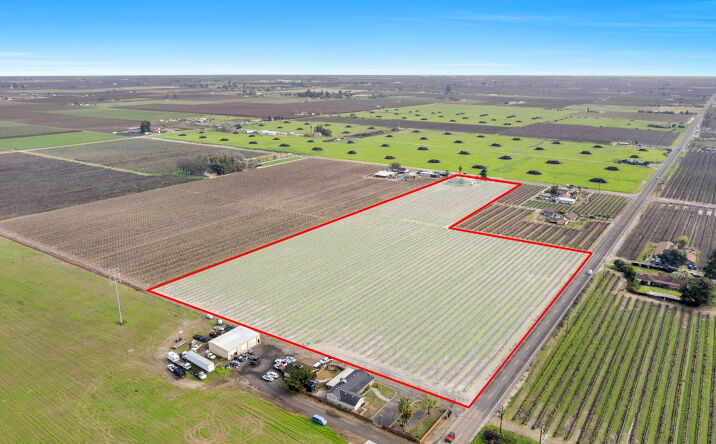 Pictures of Land property located at 11369 S Amber Ave, Selma, CA 93662 for sales - image #1