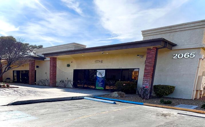 Pictures of Office property located at 2065 E Sahara Ave, Las Vegas, NV 89104 for sales - image #1