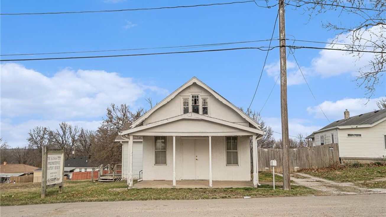 2501 Blue Ridge Boulevard, Kansas City, MO 64129