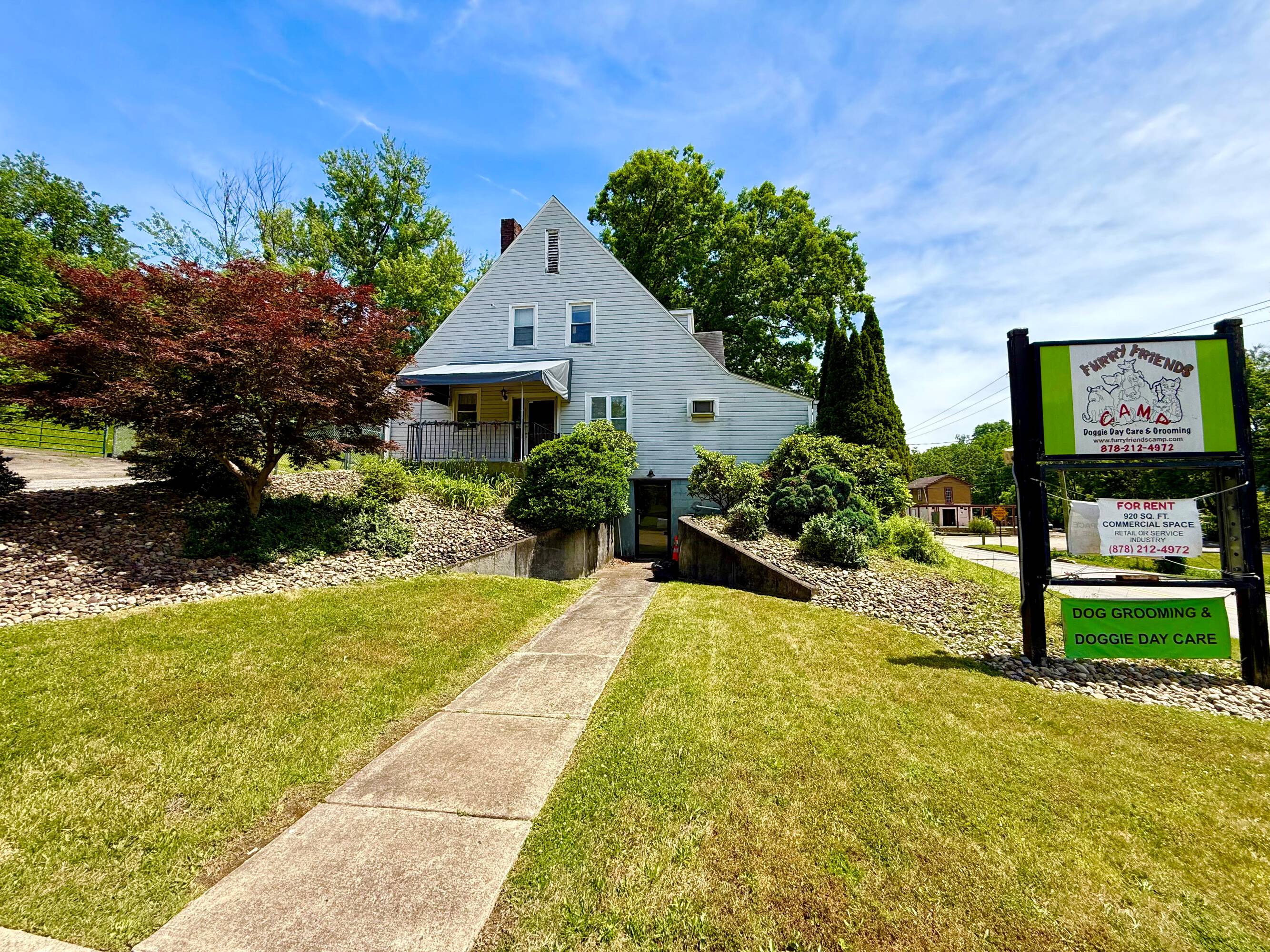 53 Oak Spring Rd, Washington, PA 15301