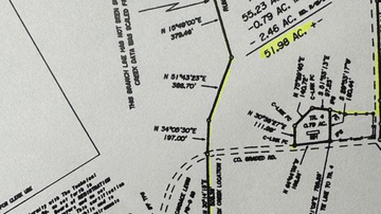 221 Red Bird Rd, Lumber City, GA 31549