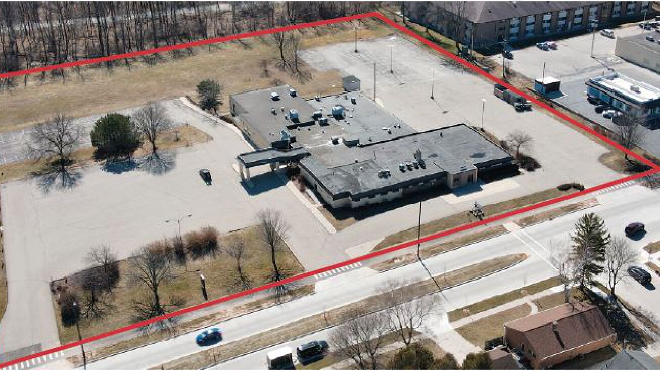 601 Reed Ave, Manitowoc, WI 54220