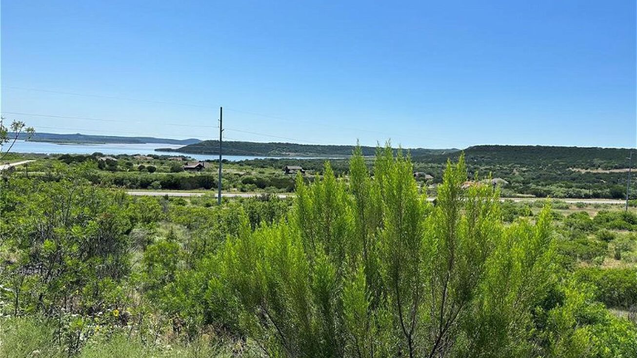 1627 Canyon Wren Lp, Graford, TX 76449