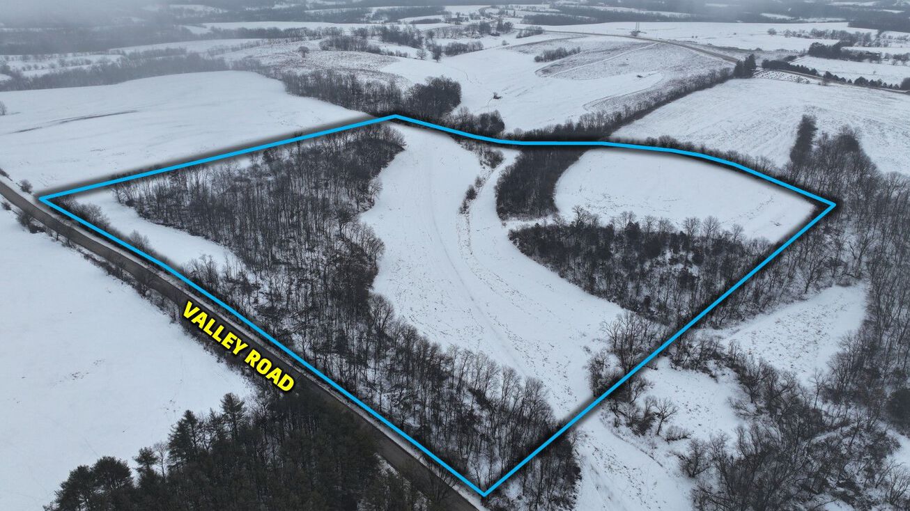 Valley Rd, Argyle, WI 53504