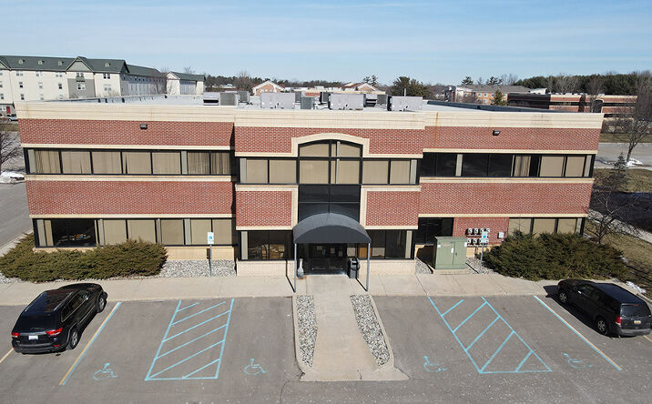 Pictures of Office property located at 2859 Eyde Pkwy, East Lansing, MI 48823 for sales - image #1