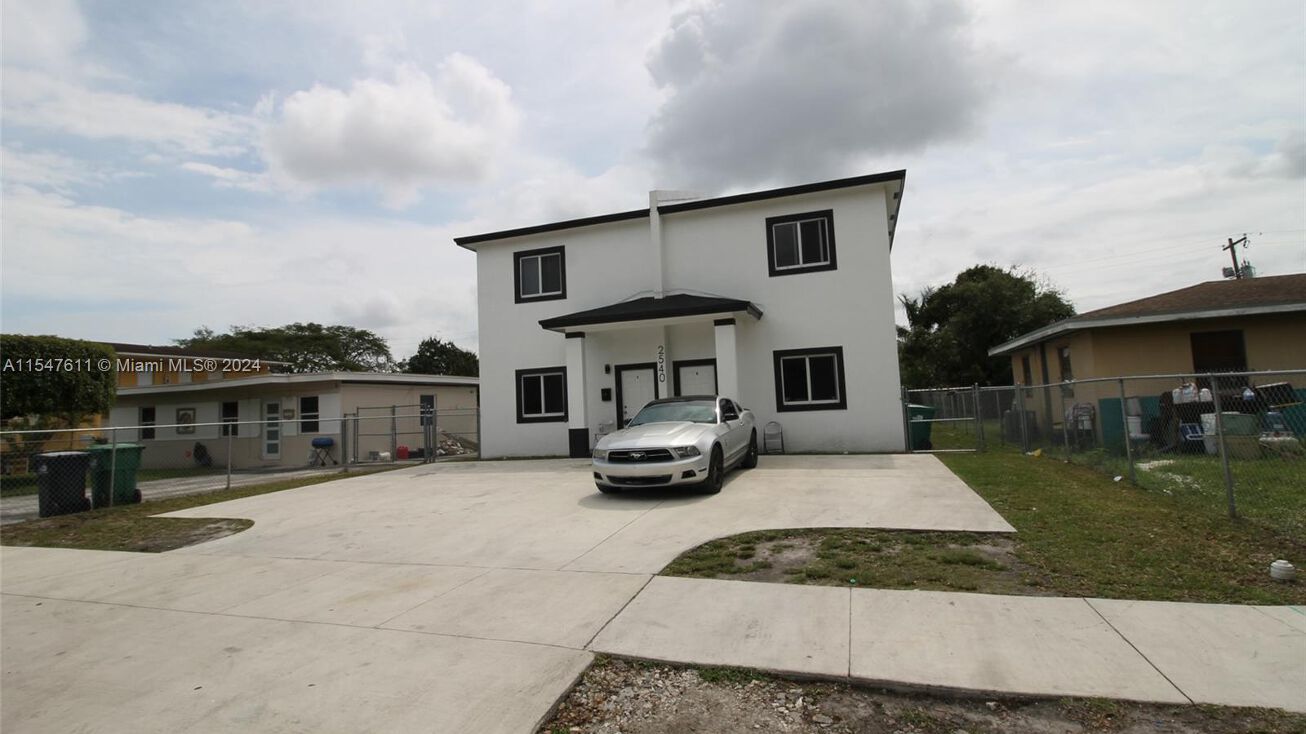 2540 NW 139th St, OpaLocka, FL 33054