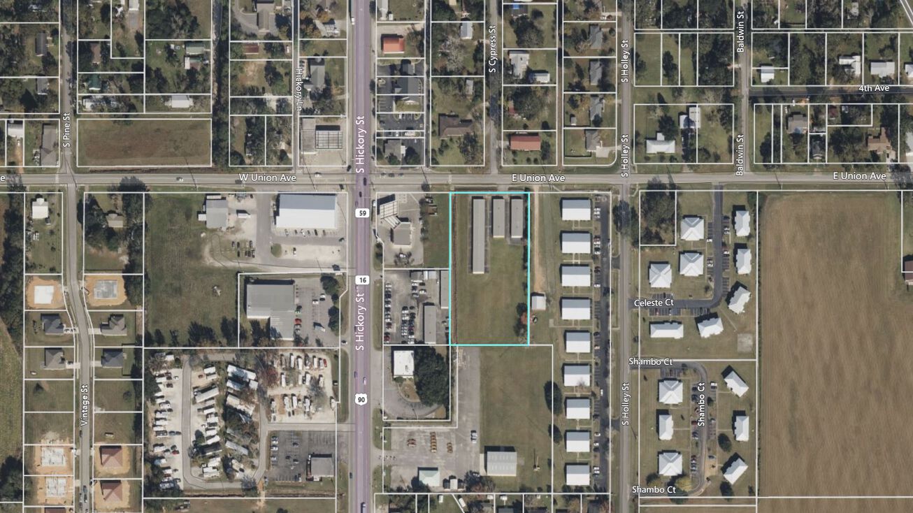 2078 E Union Ave, Loxley, AL 36551