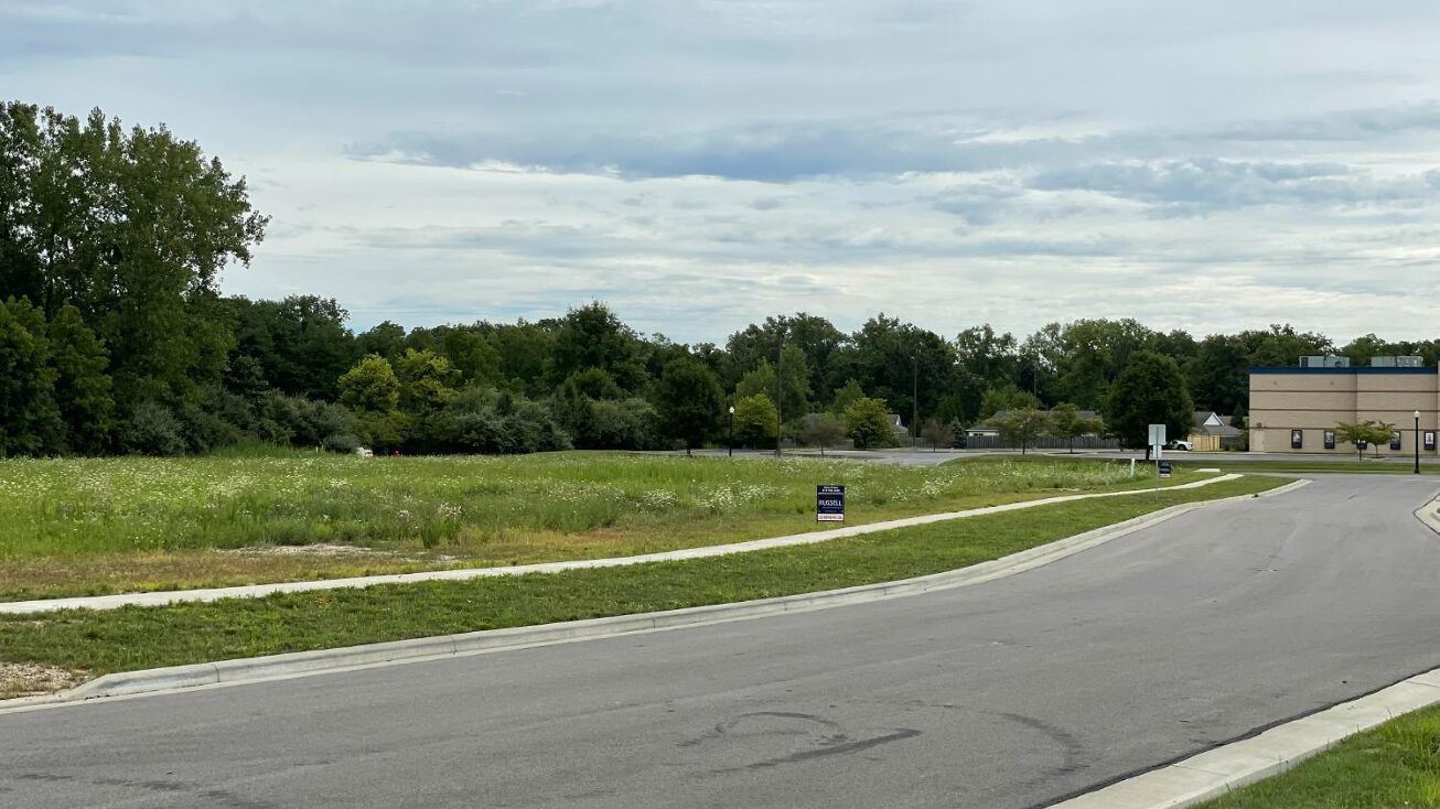 2 Emerald Pkwy, Norwalk, OH 44857