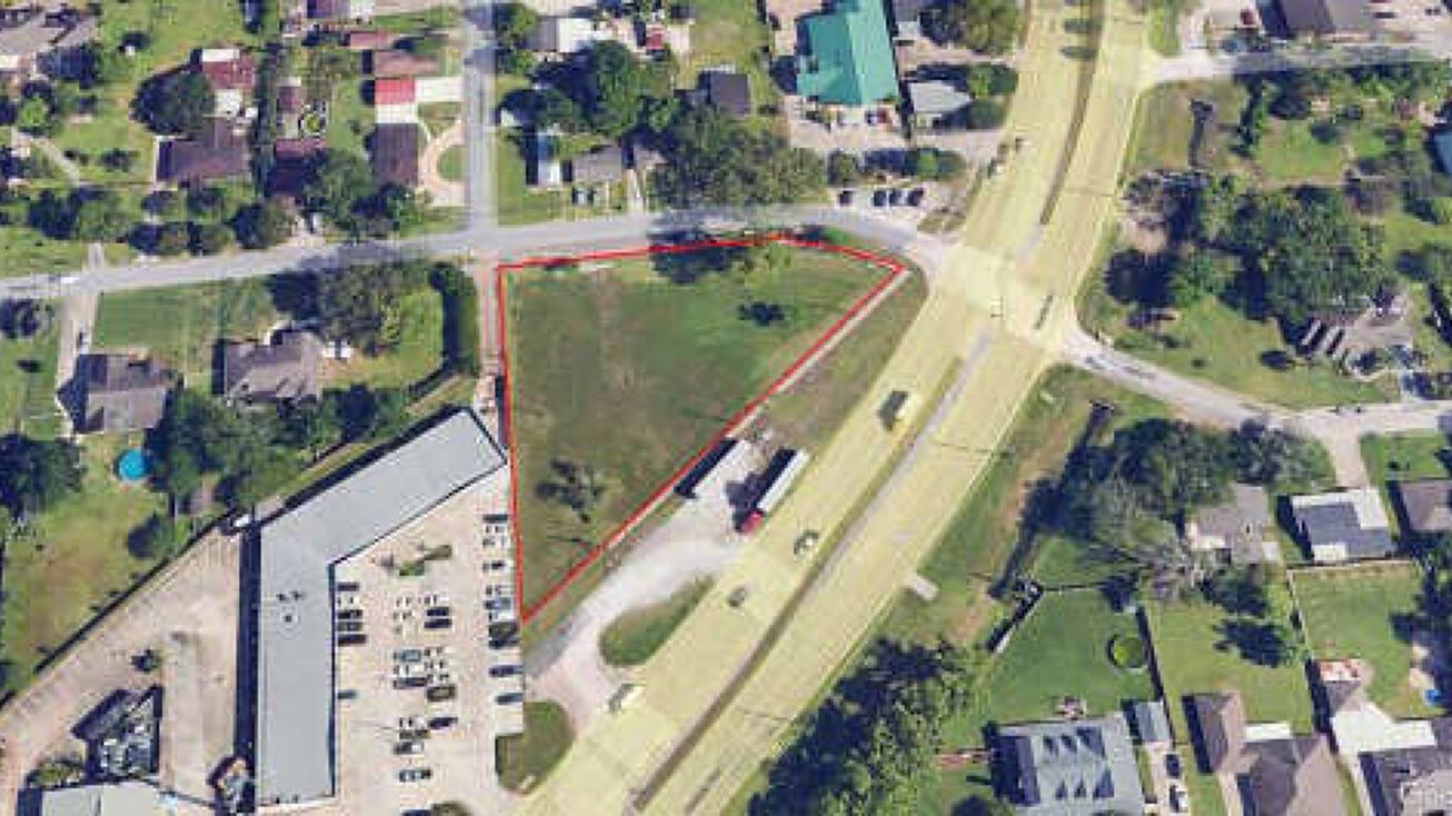 2300 Barataria Blvd, Marrero, LA 70072