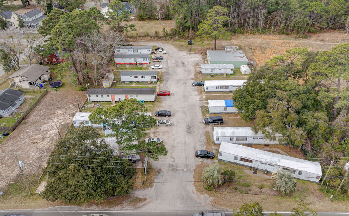Pictures of Mobile Home Park property located at 1209 N Howe St, Southport, NC 28461 for sales - image #1