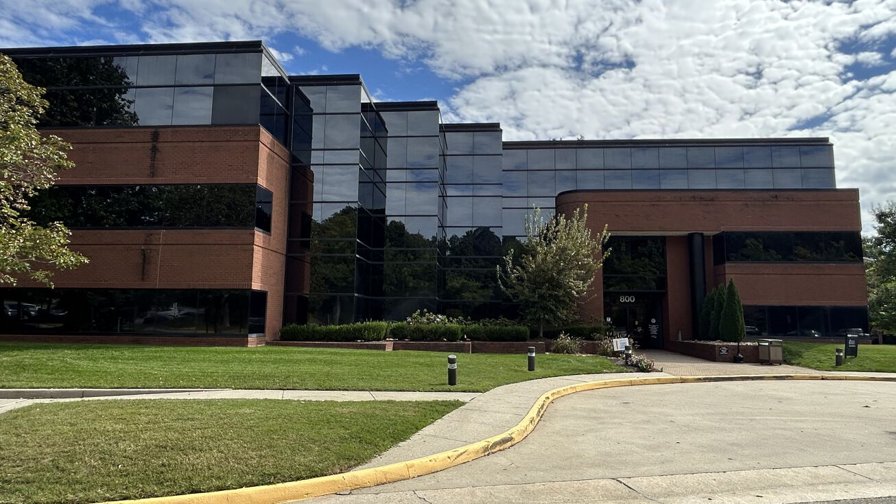 800 Moorefield Park Dr, Richmond, VA 23236