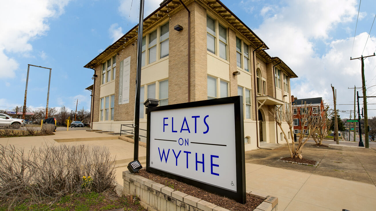 Pictures of Multifamily property located at 141 E Wythe St, Petersburg, VA 23803 for sales - image #1