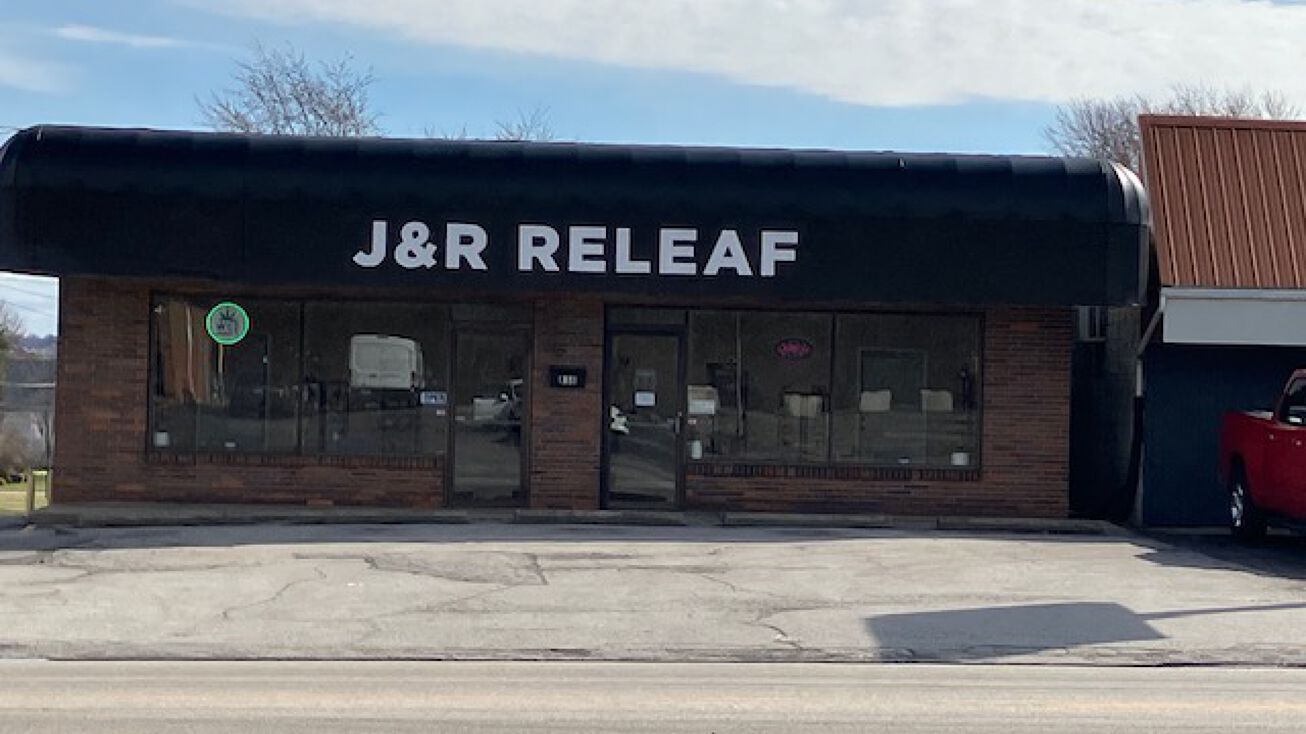 856 YoungstownPoland Rd, Struthers, OH 44471