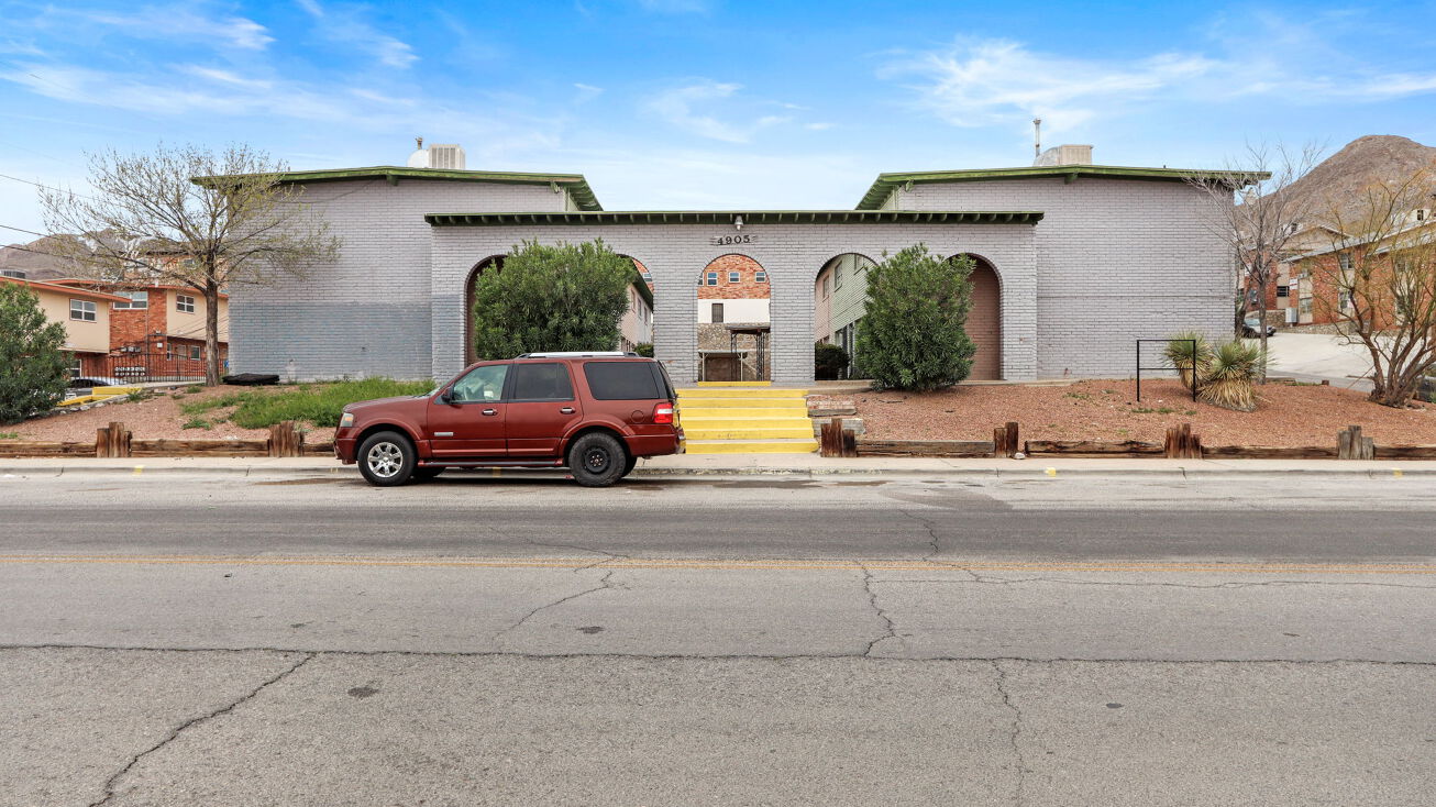 4905 N Copia St, El Paso, TX 79930