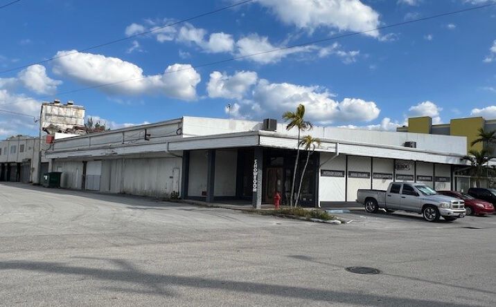 Pictures of Industrial property located at 3300 SE 6th Ave, Fort Lauderdale, FL 33316 for sales - image #1
