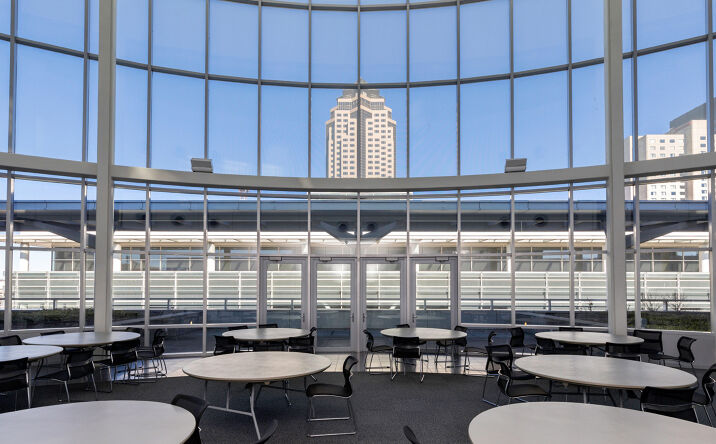 Pictures of Office property located at 800 Walnut St, Des Moines, IA 50309 for sales - image #1
