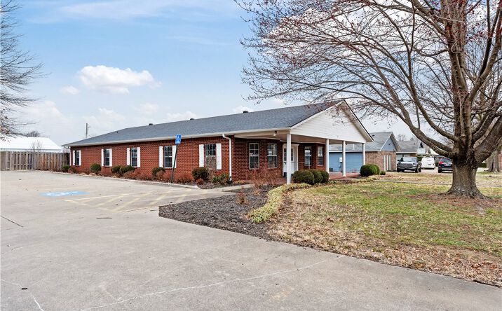 Pictures of Land property located at 71 Colt Square, Fayetteville, AR 72703 for sales - image #1