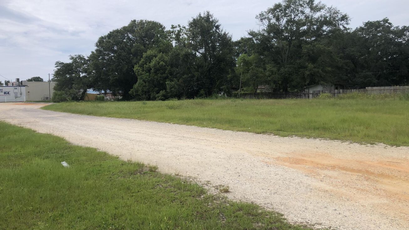 3501 Chicot Street, Pascagoula, MS 39567