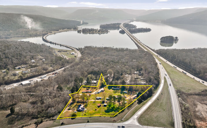 Pictures of Mobile Home Park property located at Rankins Cove Church Rd, Jasper, TN 37347 for sales - image #1