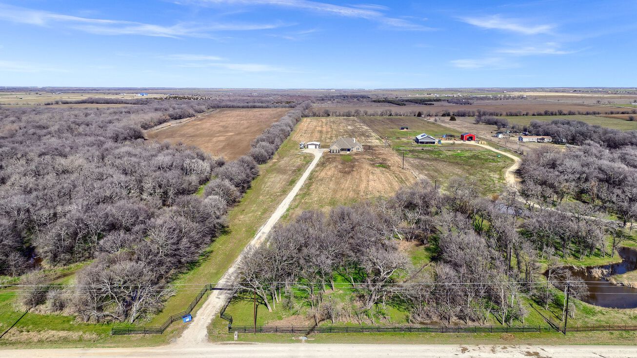 2435 Cobler Rd, Collinsville, TX 76233
