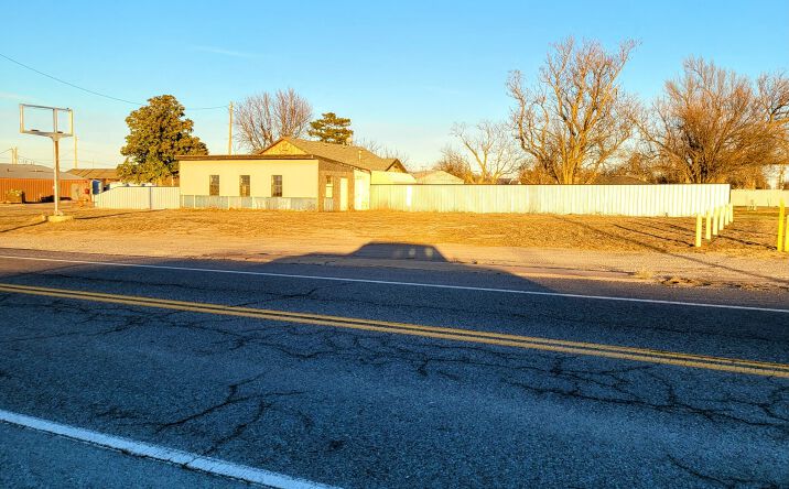 Pictures of Office property located at 104 US-277, Fletcher, OK 73541 for sales - image #1