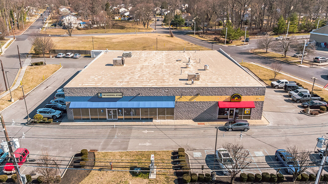 832 Mantua Pike, Woodbury Heights, NJ 08097