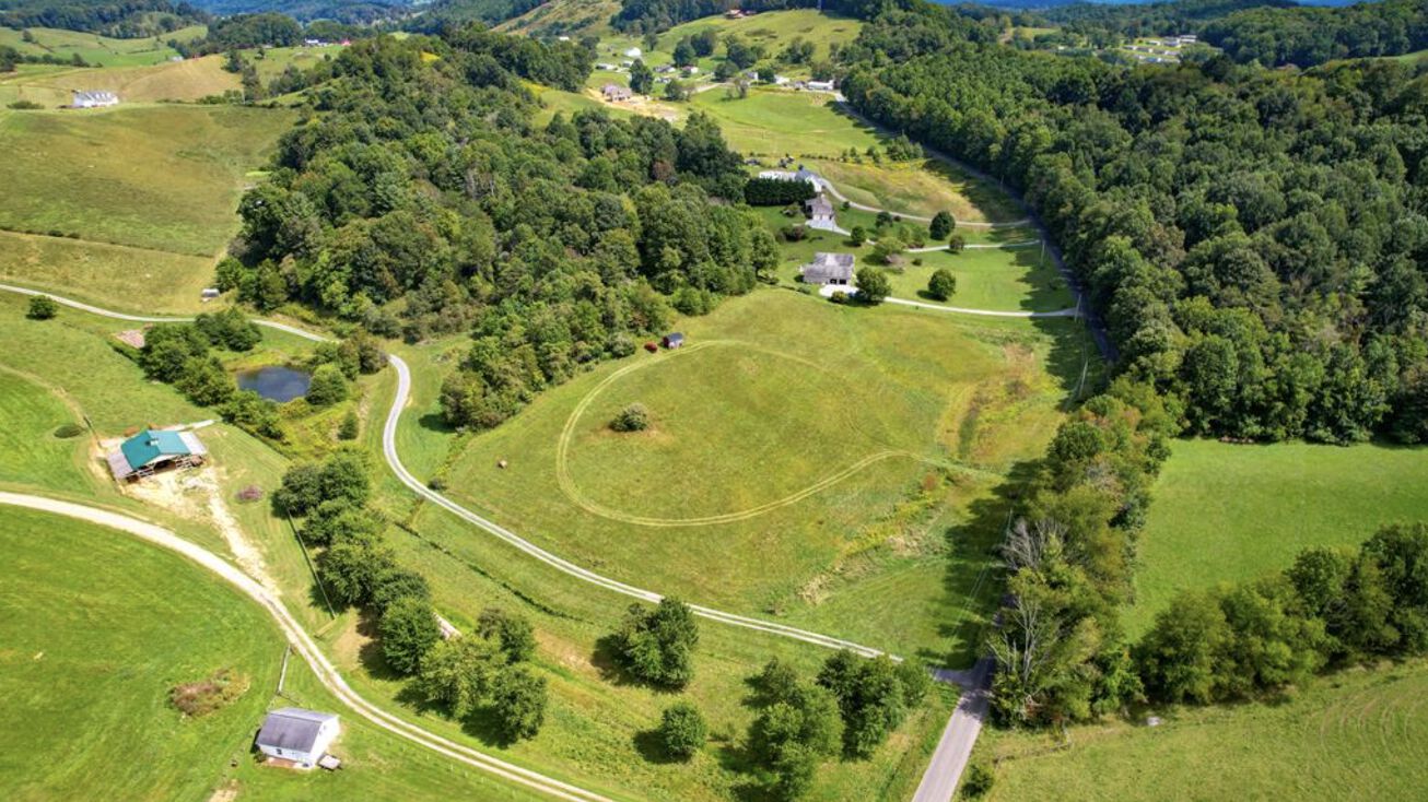 Northridge Rd, Abingdon, VA 24210