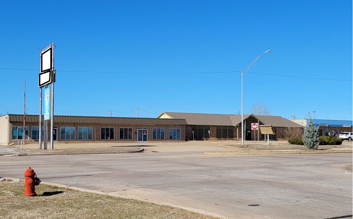 Pictures of Retail property located at 2806 NW Sheridan Rd, Lawton, OK 73505 for sales - image #1