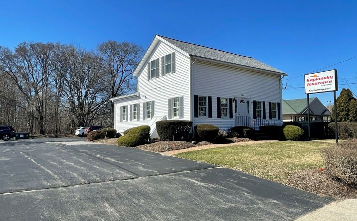 Pictures of Office property located at 709 Fall River Ave, Seekonk, MA 02771 for sales - image #1