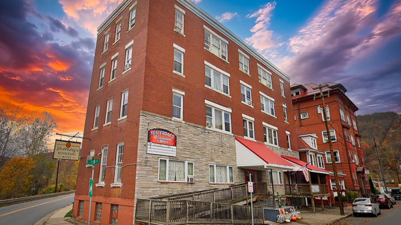 100 3rd Street, Renovo, PA 17764