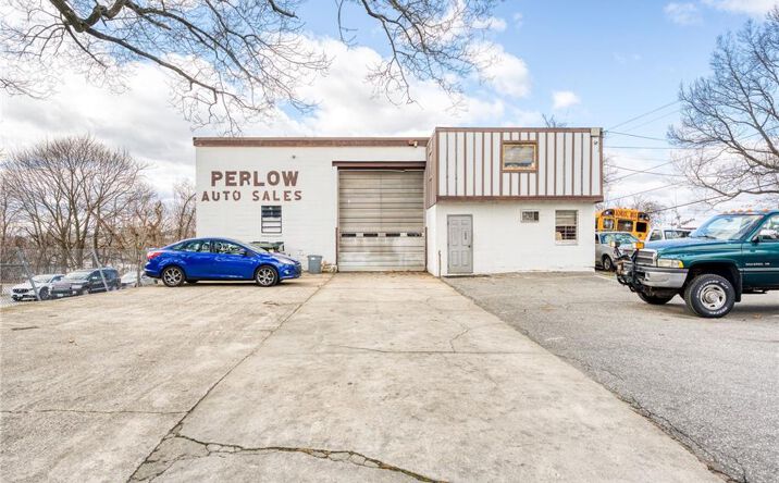 Pictures of Retail, Industrial property located at 54 Nashua ST Nashua Street, Pawtucket, RI 02860 for sales - image #1