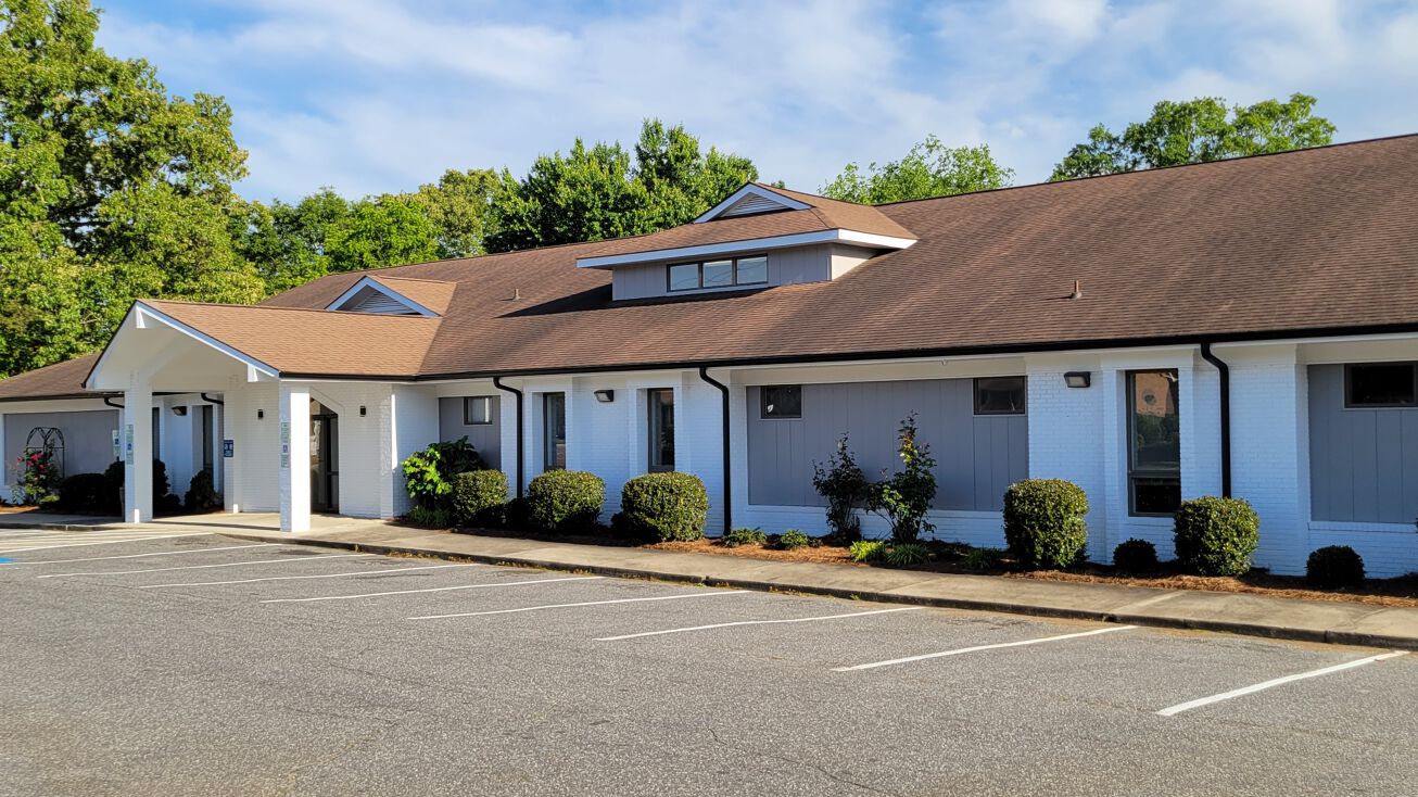 1225 E Garrison Blvd, Gastonia, NC 28054