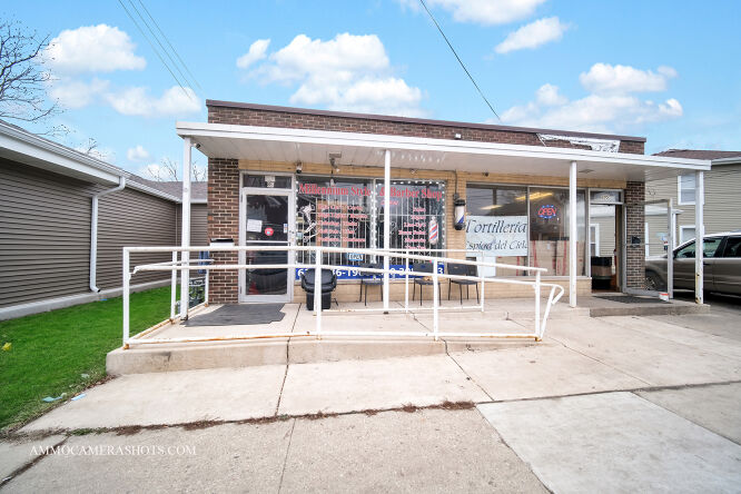 209-211 S 5th St, Aurora, IL 60505 | Crexi.com