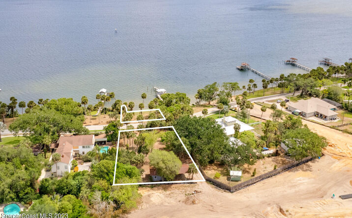 Pictures of Land property located at 1525 N Indian River Drive, Cocoa, FL 32922 for sales - image #1