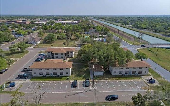 Pictures of Multifamily property located at 105 E 10th Street, Mercedes, TX 78570 for sales - image #1