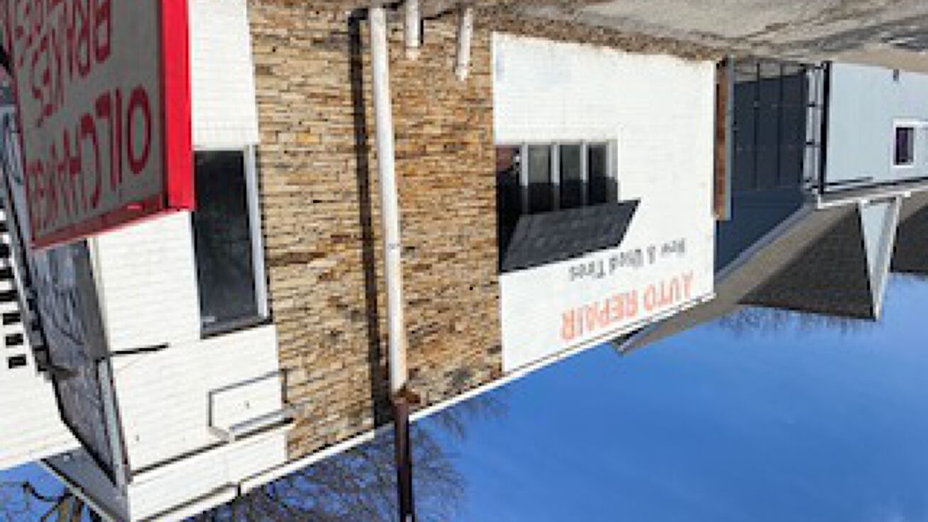 9420 E Truman Rd, Independence, MO 64052