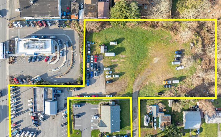 Pictures of Retail property located at 3890 Wheaton Way, Bremerton, WA 98310 for sales - image #1